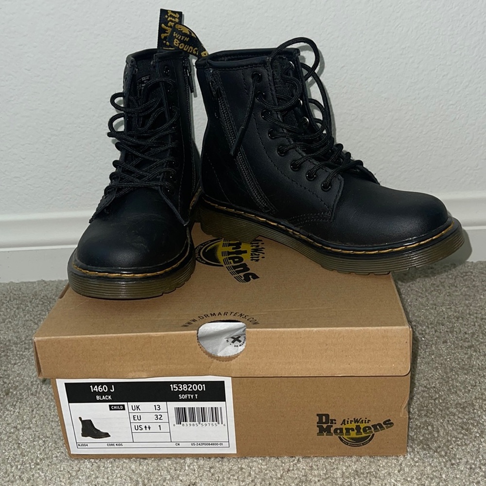 Kids Dr. Martens black boots, size 1